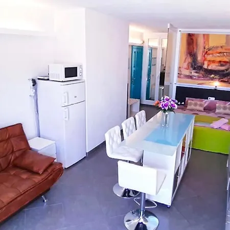 Апартаменты Beautiful Ocean View Paradise Cort Адехе